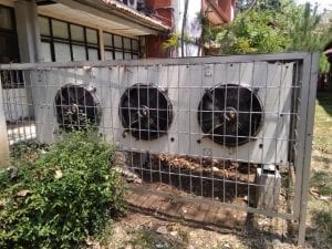 Kontrol AC ruangan data center
