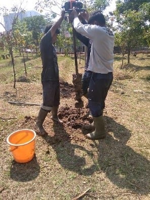 Pembuatan Biopori Telkom University
