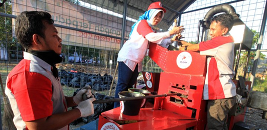 Teknologi Ramah Lingkungan: Pengelolaan Sampah Telkom University Teknologi Ramah Lingkungan: Pengelolaan Sampah Telkom University