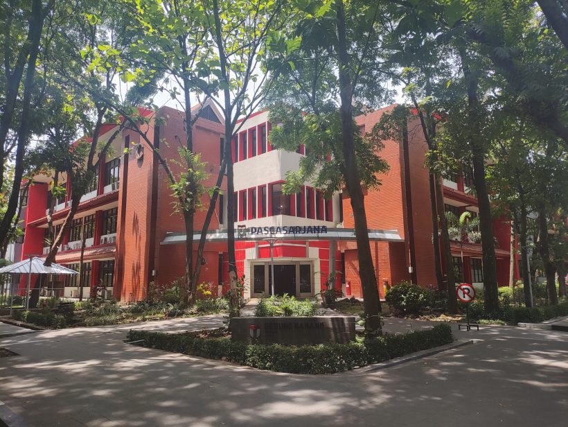 Optimizing Empty Space Around the Building: Creating a Green and Cool Campus